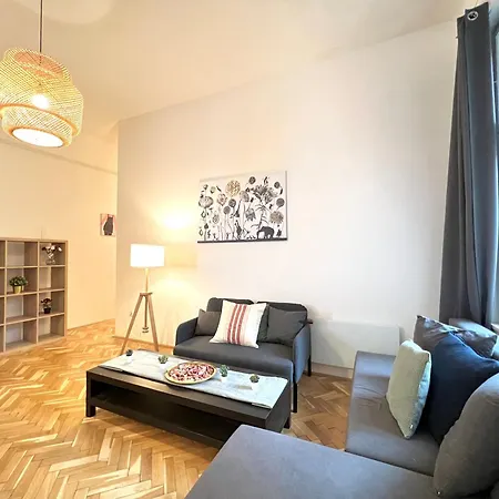Apartment Rakoczi