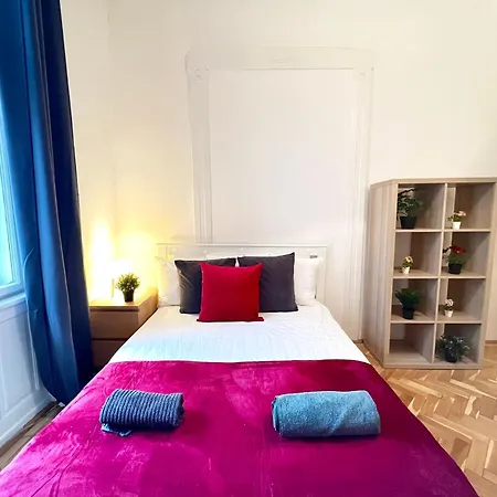 Rakoczi Apartment *