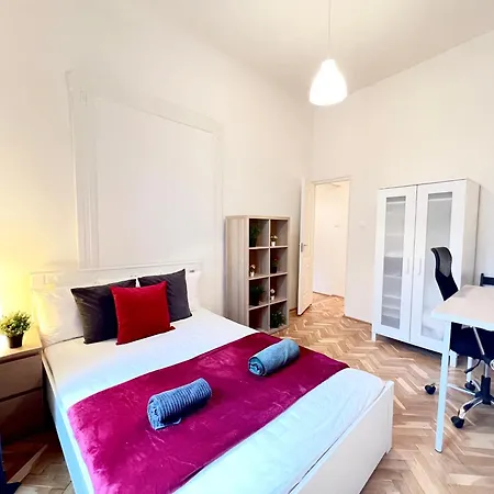 Rakoczi Apartment Budapest