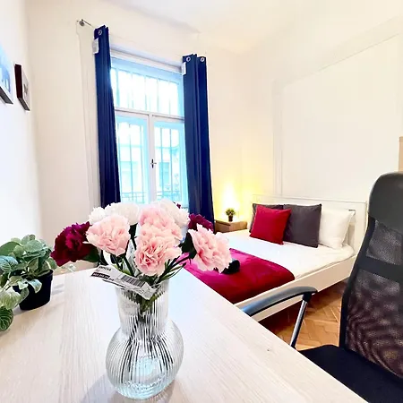 Rakoczi Apartment *