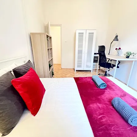 Apartment Rakoczi *