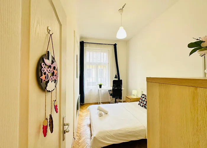 Rakoczi Apartment Budapest